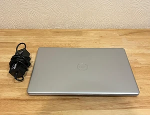 Dell Inspiron 5593 15,6" FHD Display i5-1035G1 8GB Ram 256GB SSD Windows 11 UKCA - Bild 1 von 6