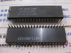 1x MAX131CPL 3½ Digit A/D Converters with Bandgap Refrence - Picture 1 of 1