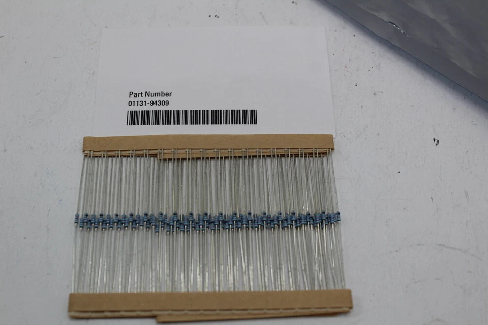 Agilent 01130-81506 82 Ohm Resistor 96 Nos and 01131-94309 Template - Image 1 of 1