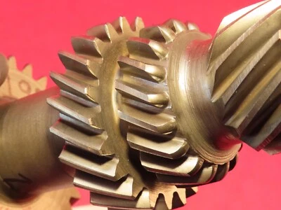 罕见,美国制造。 NOS Flathead 福特、林肯 Zephyr 26 齿轮 3 件套 — 第 1/4 张图片