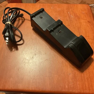 NYKO 86100-A50 Charge Base Dock Station for XBOX 360 - No Batteries - Image 1 of 3