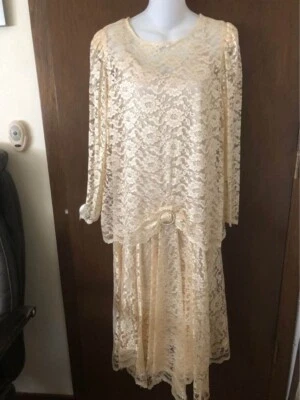 Beautiful Vintage Style Wedding Dress, Formal, Mother of the Bride, Special Occa - Image 1 of 4