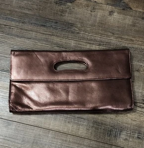 Pochette Hobo International Katrina pelle bronzo pieghevole manico ritaglio Bx37 - Foto 1 di 7