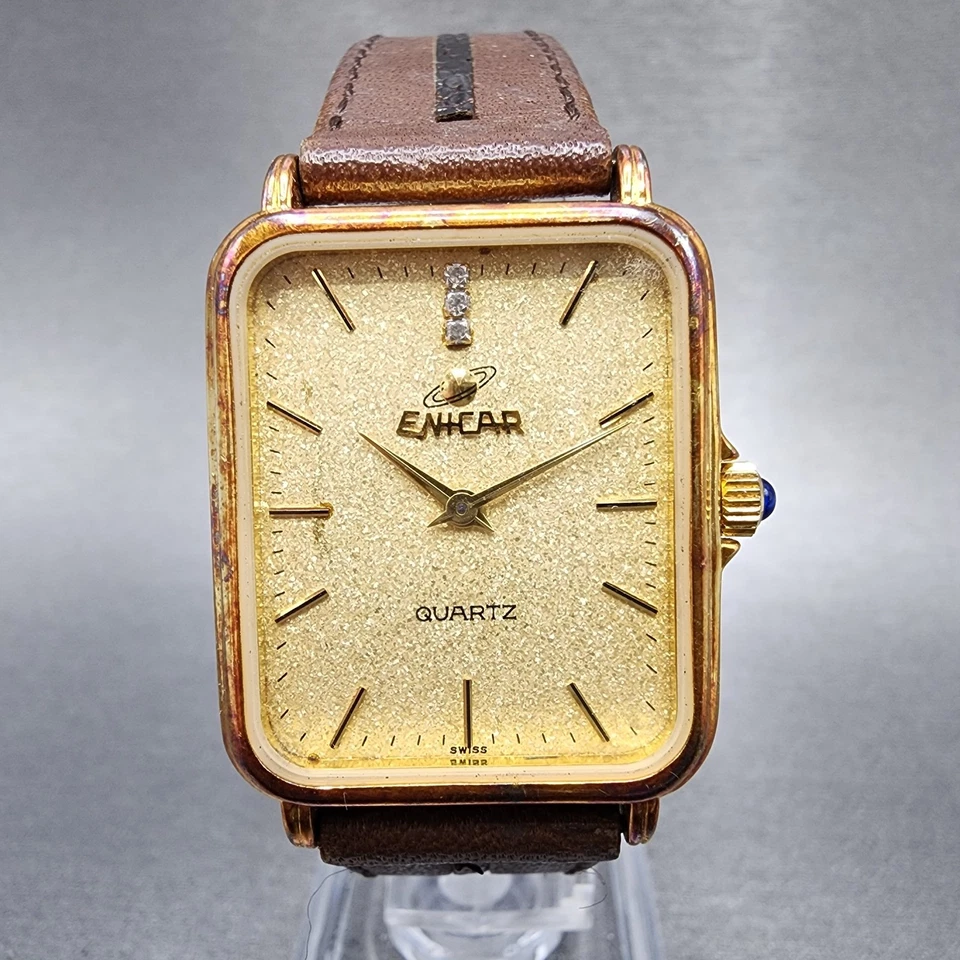 Reloj Enicar Tank Hombre 26mm Esfera Dorada Tono Dorado Rectángulo Batería Nueva Foto 1 de 4