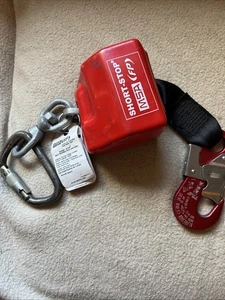 FP MSA SHORT-STOP SELF RETRACTING LANDYARD, 10' LENGTH, 310 LBS CAPACITY - Picture 1 of 6