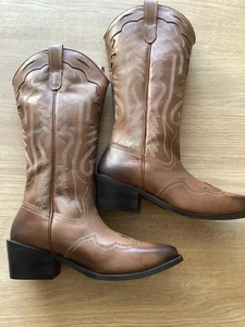 Urban Outfitters Boots Leather Cowboy Cowgirl Western Boots Brown - Size UK 4 - Picture 1 of 15