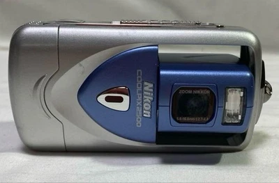 Nikon Coolpix 2500 2.0MP Digital Camera / Digicam / Retro Digital camera - Image 1 of 4