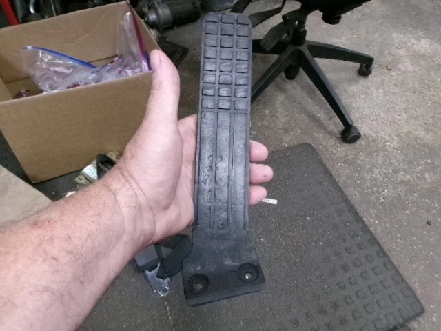 Pedal acelerador camioneta Chevrolet GMC C10 C20 NORS 1967 1968 1969 1970 Foto 1 de 4