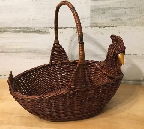 Wicker Rooster/Turkey Wood Ratan Woven Basket w/ Handle Farmhouse Chicken Cover