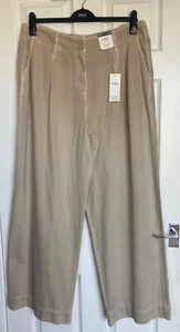 NEW M&S Ladies Buff Cotton Rich High Rise Wide leg Trousers Size 18 Long - Picture 1 of 3