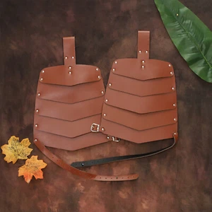 Vestido Armadura Cuero Sintético con Cinturón Fijo Caballero Medieval Doble Lado Disfraz  - Imagen 1 de 26