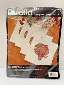 1996 BUCILLA HAPPY THANKSGIVING 8 PIECE CROSS STITCH NAPKIN KIT # 83626 - Picture 1 of 2