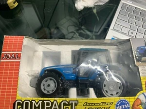 Joal Landini Legend Series 165/ 1:32 scale brand new, 2006, brand new. - Picture 1 of 8