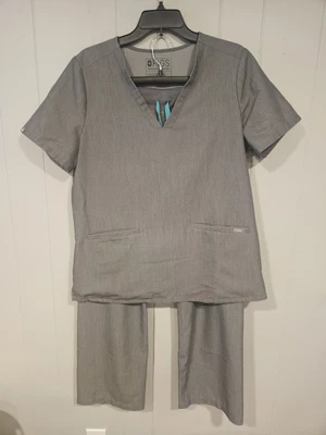 Figs Technical Collection Medium Pants And Large Top Combo Set Gray Scrubs - Image 1 of 4