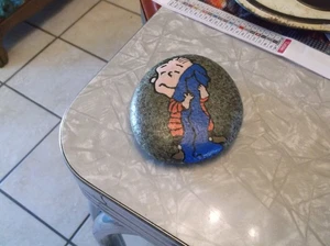 Linus Painted Rock / Paperweight- Hand Painted 3 1/2 inches - Picture 1 of 7
