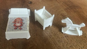 Vintage Lot Plastic Dollhouse Furniture 1950s-1960s Bathroom/Kitchen/Bedroom - Picture 1 of 3