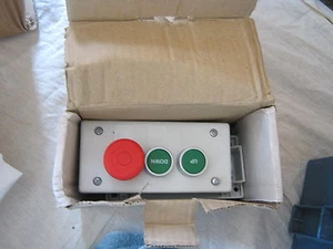 UP DOWN STOP STATION. BOXED - Picture 1 of 1