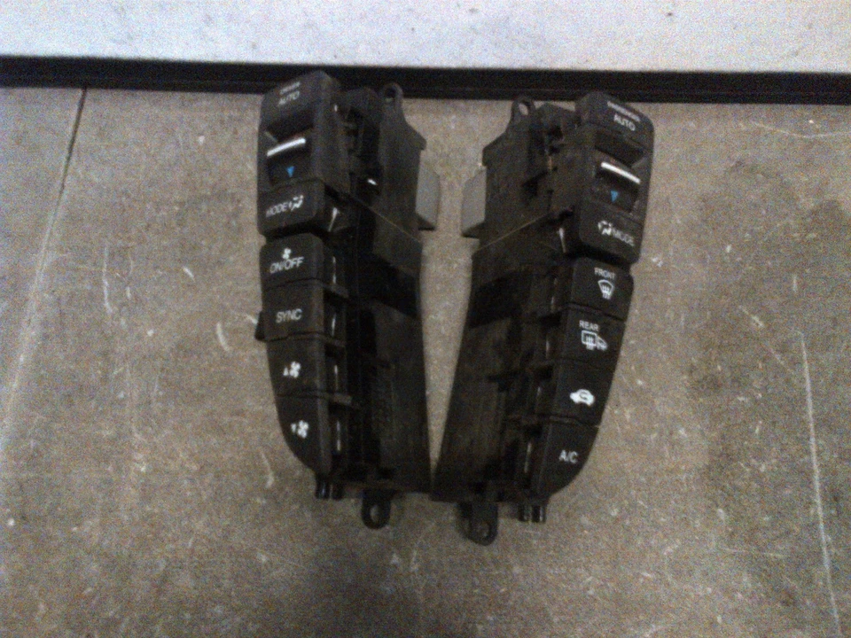 09-13 ACURA TL ВОДИТЕЛЬ И ПАССАЖИР A/C НАГРЕВАТЕЛЬ ТЕМПЕРАТУРЫ КЛИМАТ-КОНТРОЛЬ - Изображение 1 из 1