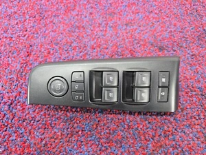 GMC YUKON DENALI XL 15-20 OEM DELANTERO IZQUIERDO CONDUCTOR CERRADURA VENTANA INTERRUPTOR BOTÓN - Imagen 1 de 4