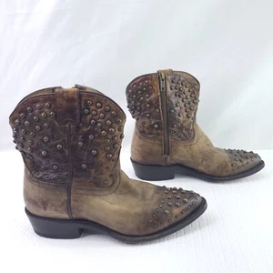 Botines Frye con Tachuelas Talla 7.5 Botas Desgastadas Punta Estilo Occidental Tobillo - Imagen 1 de 9