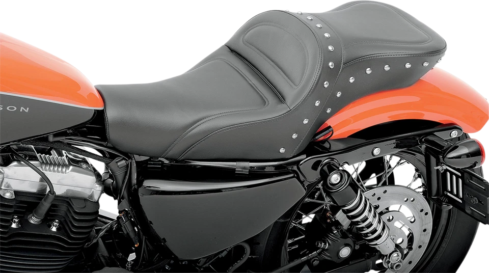 Asiento especial Saddlemen Explorer 807-11-039 para 04-22 Harley Davidson XL 3,3 galones Foto 1 de 1