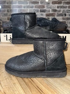 UGG Australia Women’s Size 11 Black Leopard Dot Classic Mini Sheepskin Boots - Picture 1 of 8