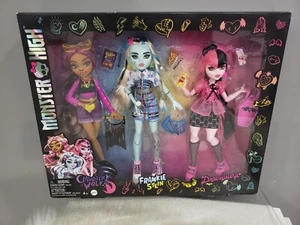 Mattel Monster High Day Out Fashion Doll 3-piece Set Draculaura Frankie Clawdeen - Picture 1 of 12