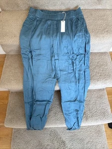 Olivaceous Womens Pants sz L Taffy Elastic Waist Lightweight Stretch NWT - Picture 1 of 2