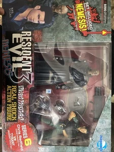 Chris redfield Vs Tirant Mr X resident evil 3 Nemesis Mobi Dick - Picture 1 of 2