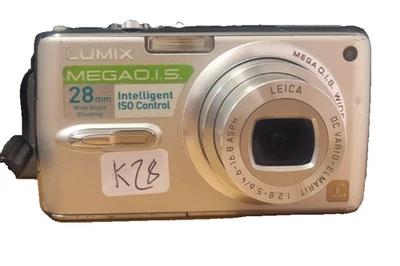 Panasonic Lumix DMC-FX07 7.2MP Digital Camera - Silver (K28) - Image 1 of 4