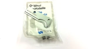 DURKOPP 558 Eyelet Buttonhole Sewing Machine Cloth Clamps 0558 002821A - Picture 1 of 3