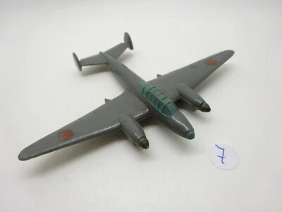 Wiking : Avion Russie R4 "PE-2", Échelle 1:200 (N°7 Poussée35) - Photo 1/3