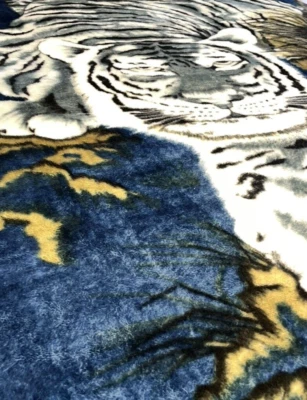 Manta Colcha Reina Tigre Blanco Difuso Selva 80x90 Dormitorio Doble Cara Regalo Foto 1 de 4