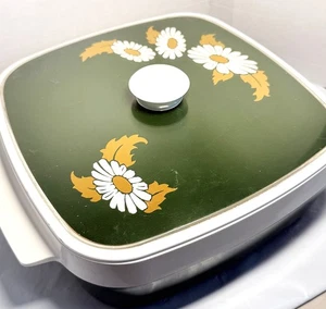Vintage Retro Thermo Serv Green Daisies Insulated Covered Dish Casserole 70s - Picture 1 of 11