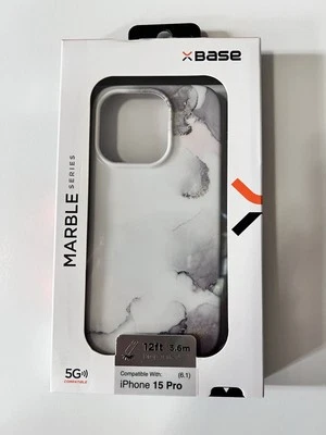 Funda Protectora Base Mármol iPhone 15 Pro (6.1”) Gris Plata Habilitada MagCharge Foto 1 de 4