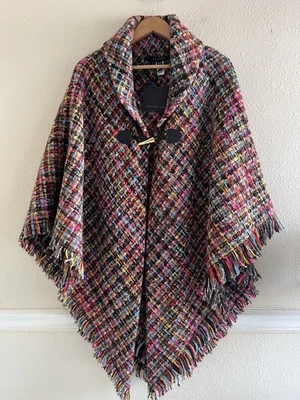Poncho Chal Marc New York Nuevo con Etiquetas Tejido Multicolor OS Boho Arco Iris Informal Foto 1 de 4