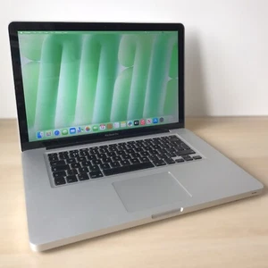 Apple Unibody MacBook Pro - 15" Display - Intel 2.6GHz - 128GB SSD - 4GB RAM - Picture 1 of 21