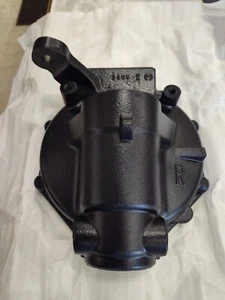 Yanmar Gearbox - Picture 1 of 3
