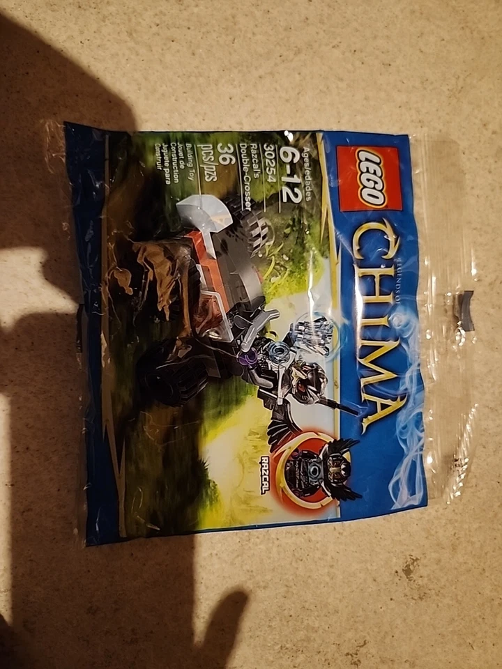 LEGO LEGENDS OF CHIMA: Razcal's Double-Crosser (30254) - Image 1 of 1