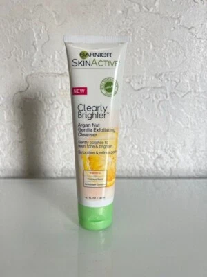 Garnier Skin Active Clearly Brighter мягкое отшелушивающее средство из арганового ореха 4,7 унции - Изображение 1 из 4
