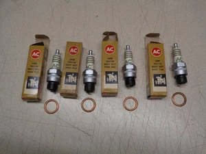 NOS Set 4 AC TC83  Farm Tractor Heavy Duty Spark Plugs - Picture 1 of 17