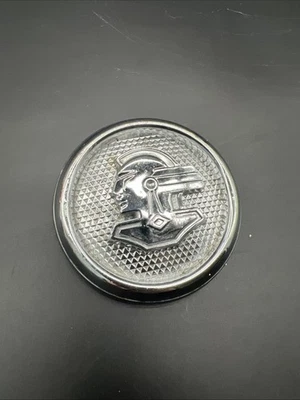 Pontiac Chieftain 1949 emblema de parachoques delantero Foto 1 de 4