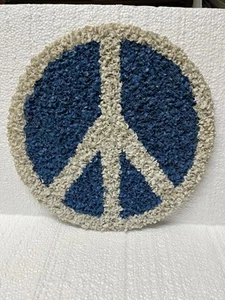 Rare vintage early 1970's Peace sign melted plastic popcorn art 13.5”Round - Picture 1 of 2