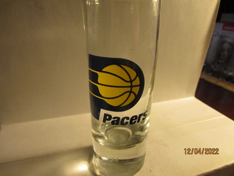 Indiana Pacers -Basketball- logo on 4"shooter Shot Glass - new Cover