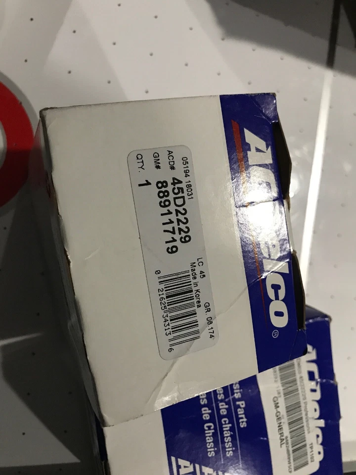 Junta de rótula de suspensión delantera inferior ACDelco Pro 45D2229 se adapta a 95-02 Kia Sportage Foto 1 de 2