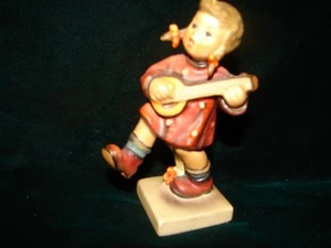 Goebel 1986 Happiness Hummel Figurine 1986 M J Hummel - Picture 1 of 4