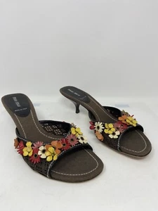 Sandalias florales de cuero con flores y tacón de gatito Miu para mujer talla: 40 - Imagen 1 de 11