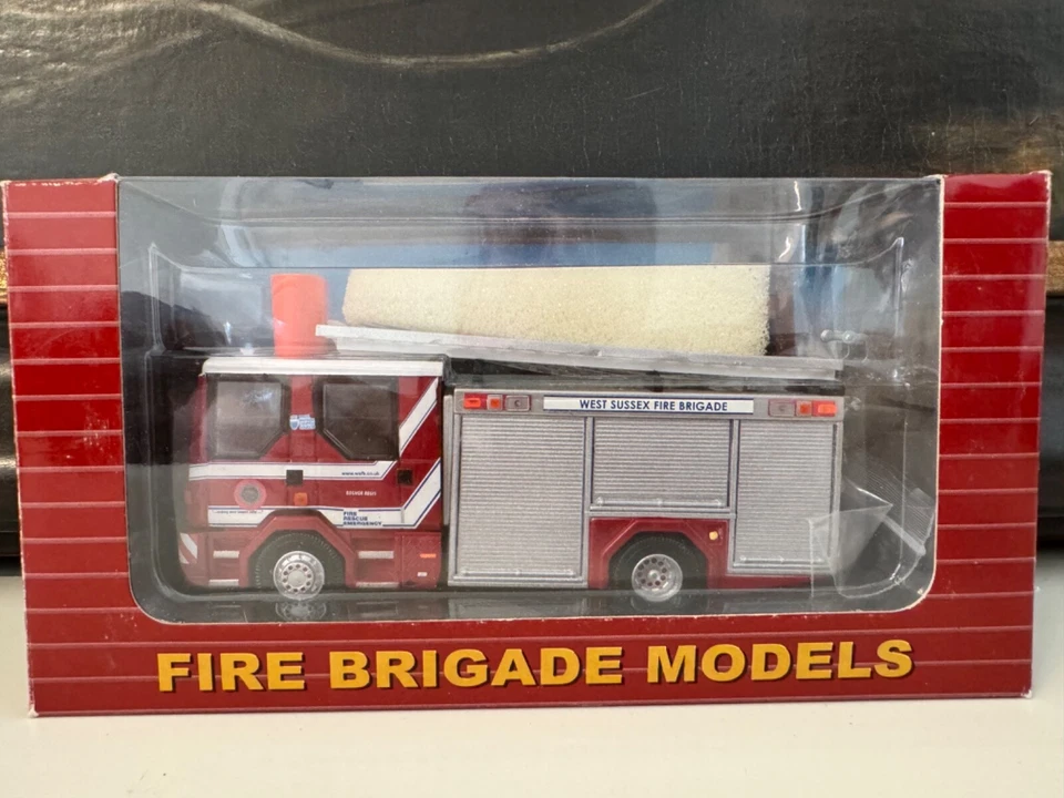 Fire Brigade Models FBM2710 Dennis Sabre West Sussex Fire 1/50 - Image 1 of 3