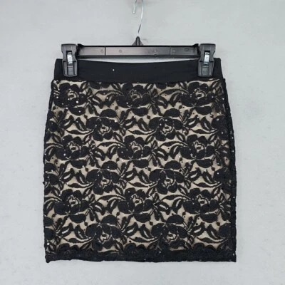 Sexy Minifalda elástica Wet Seal Y2K para mujer S negra floral con superposición de encaje cosido Foto 1 de 4