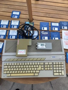 ATARI 1040 STE Computer + Stereo Replay + games software floppy disks WORKING - Afbeelding 1 van 24